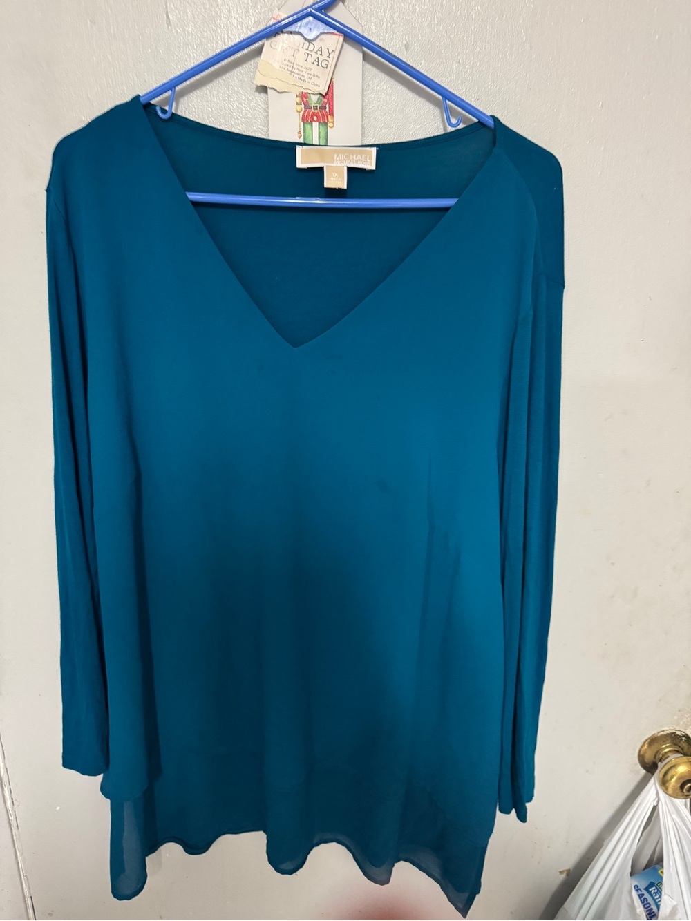 MICHAEL Michael Kors Teal V-Neck Long Sleeve Top and a blue top size 1X